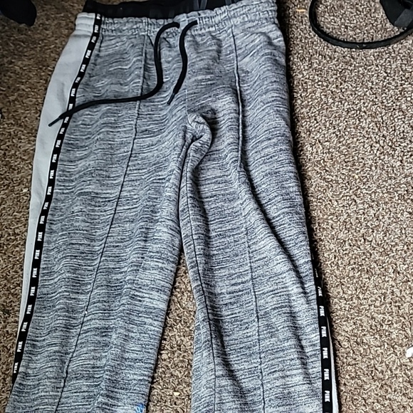 Victoria secrets sweatpants - Picture 3 of 4
